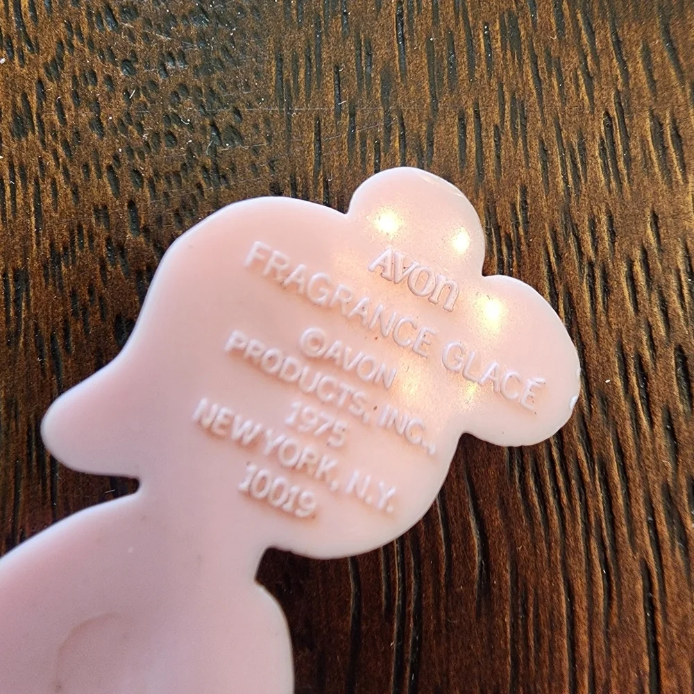 VINTAGE Avon Kangaroo Perfume Pin